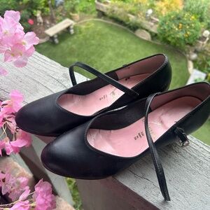 Capezio tap dance shoes